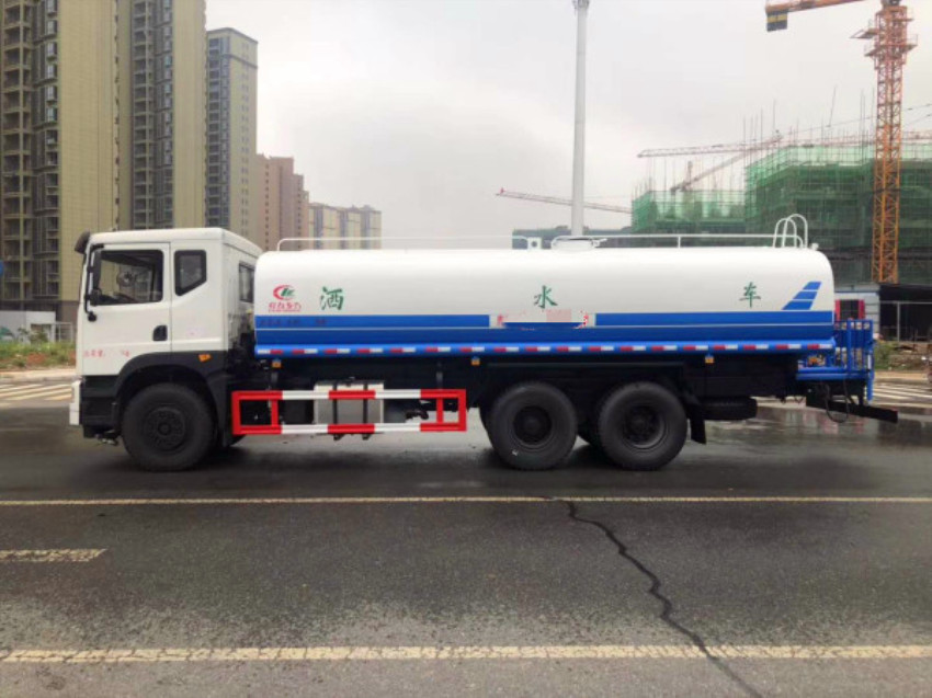����20����ˮ܇(ch��)�S��ֱ�N(xi��o)��20����ˮ܇(ch��)���a(ch��n)����S�ң��������F(tu��n)
